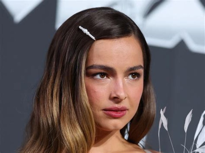 Addison Rae Shows Off Insanely Toned Back  — Celebwell
