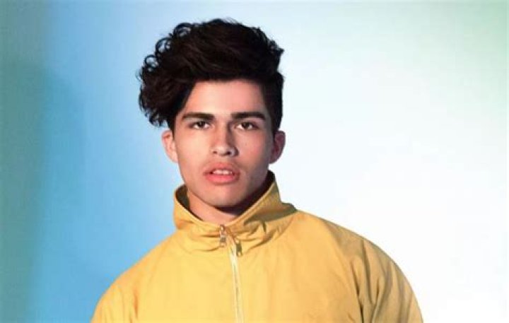 Alex Aiono Net Worth & Earnings (2024)