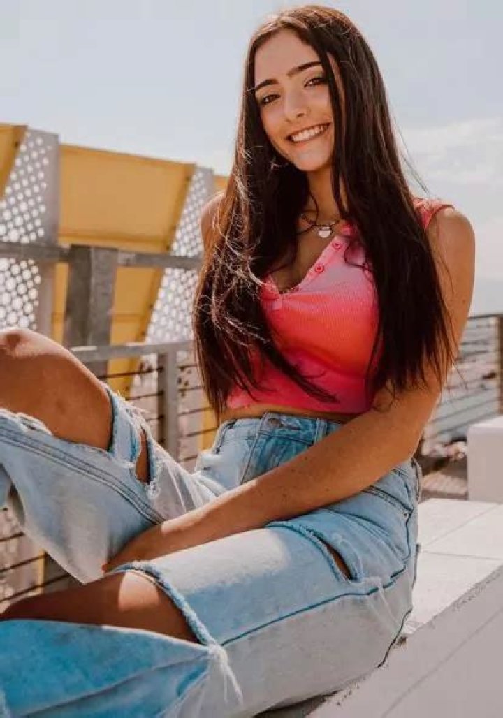 Ansley Spinks [TikTok Star] Wiki, Bio, Boyfriend, Net Worth, Height & More