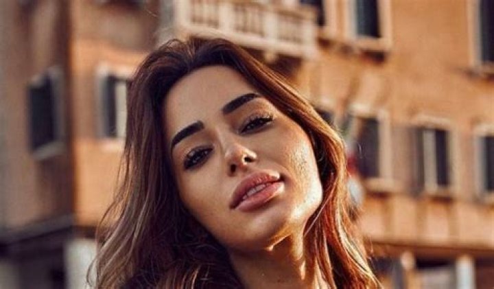 Bru Luccas in Bathing Suit is "Hermosa" — Celebwell