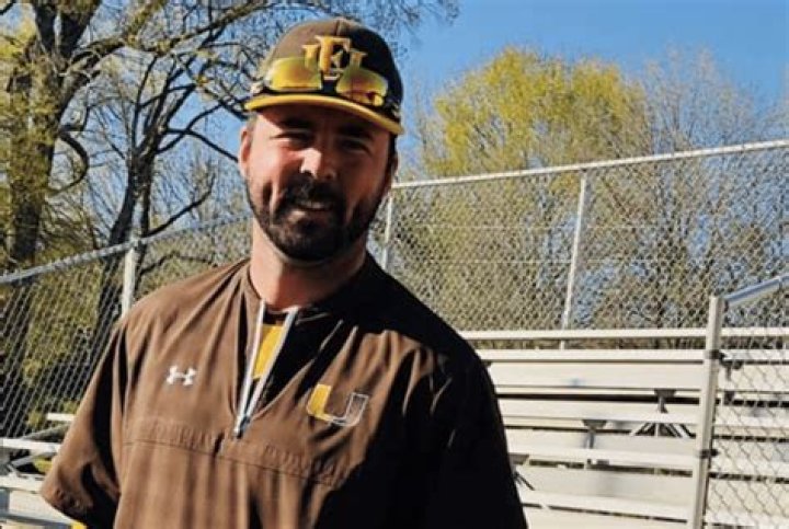Chris Lucius Dies of Cancer, Center Baseball Coach