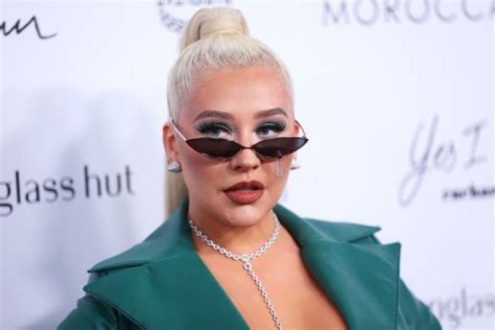 Christina Aguilera in Bathing Suit Shares Rare Pool Selfies — Celebwell