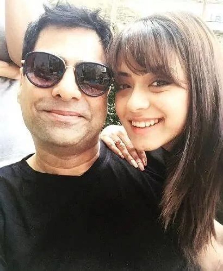 Deeksha Sonalkar Web Series, Husband, Wiki, Height & More