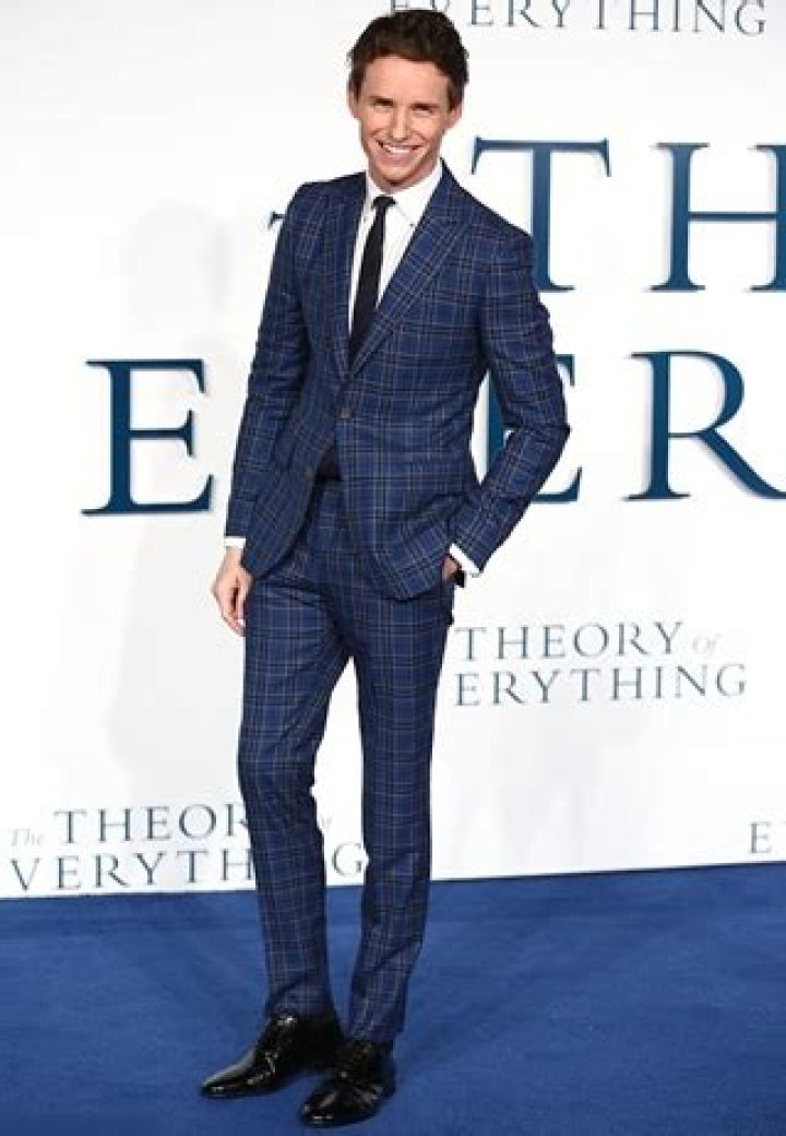 Eddie Redmayne Body Measurements Height Weight Age Shoe Size Vital Statistics