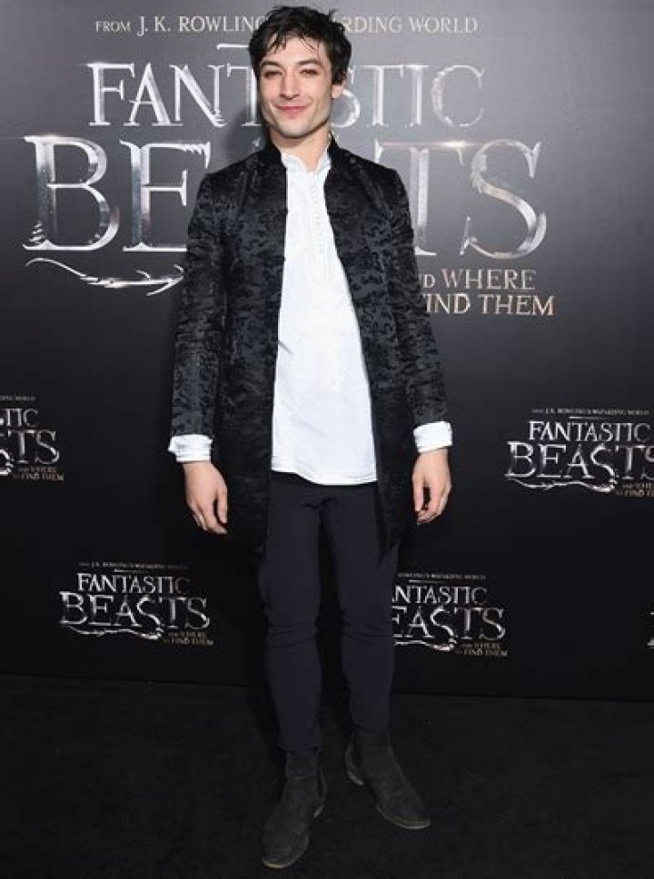 Ezra Miller Height Weight Body Measurements Age Stats Facts Family Bio