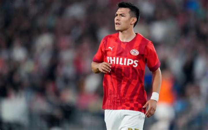 Hirving Lozano Biography - Facts, Childhood, Family Life & Achievements