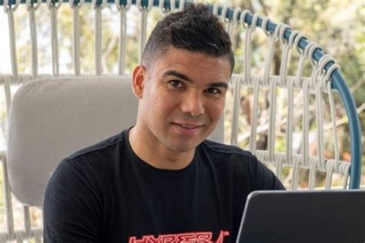 
How Much Money Does Casemiro Make? Latest Income Salary

