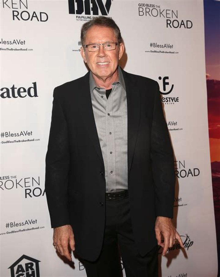 
How Much Money Does Gary Grubbs Make? Latest Income Salary
