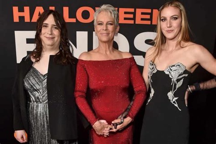 How old was Jamie Lee Curtis in Halloween 2? – Celebrity