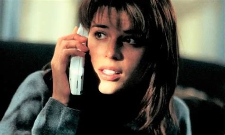 How Old Was Neve Campbell Filming Scream? – Celebrity