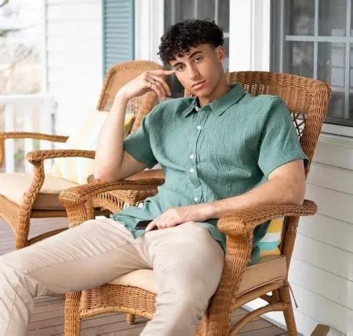Isaac Francis Wiki, Girlfriend, Age, Height, Parents & More
