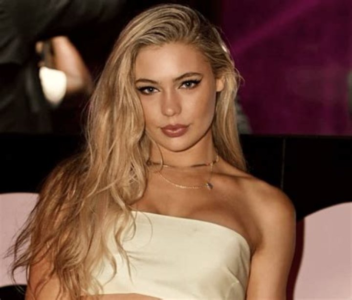 Jake Paul’s Girlfriend Jutta Leerdam Shares Swimsuit Photo From "Sister Trip" — Celebwell