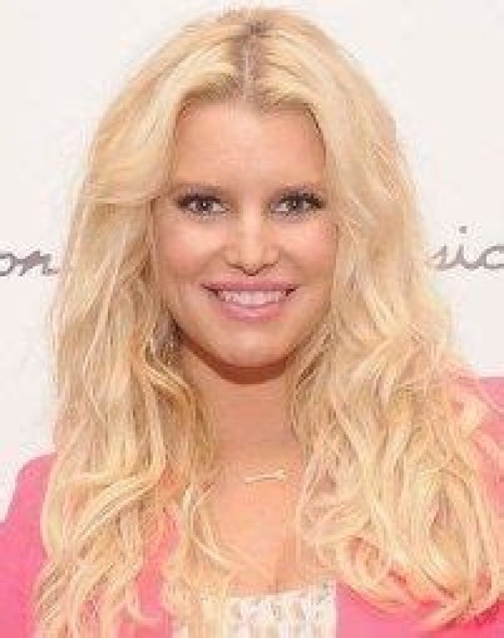 Jessica Simpson Favorite Things Color Movie Perfume Hobbies Food Biography