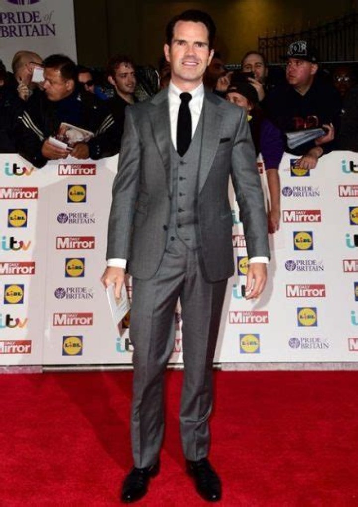 Jimmy Carr Height Weight Body Measurements Shoe Size Facts Family