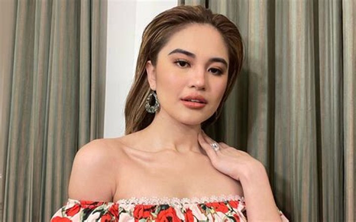 Julie Anne San Jose in Bathing Suit is "OMG" — Celebwell