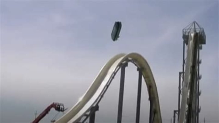 KCCI Sky High Coasters owner’s son dies in an accident at Lowa Amusement park.