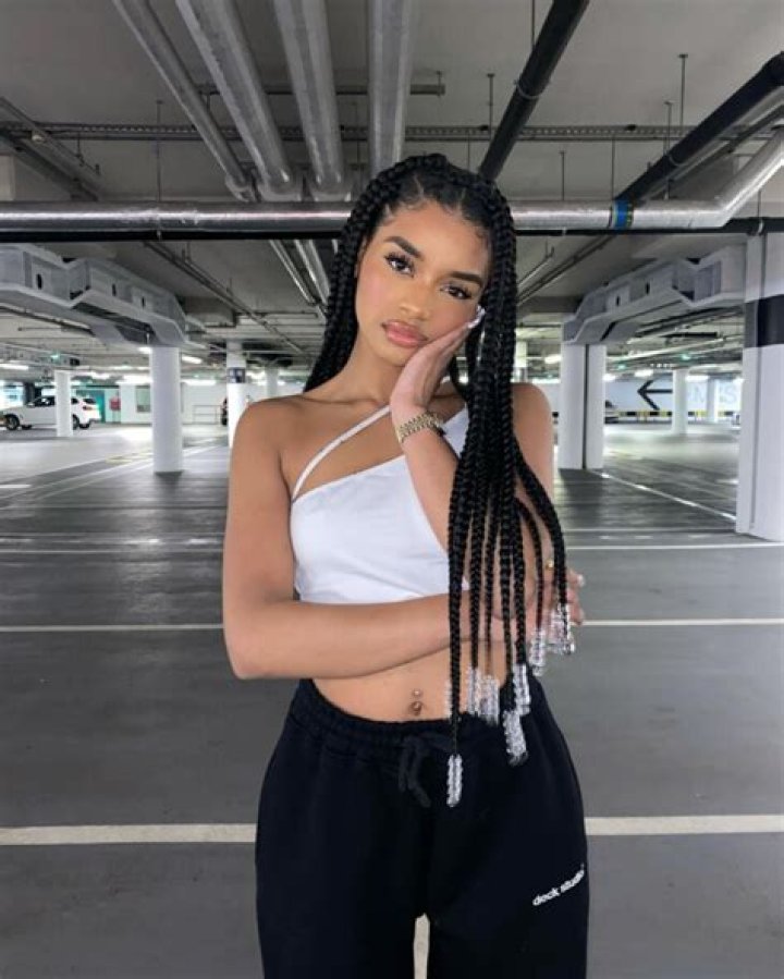 Kenza Boutrif (Instagram Star) Wiki, Parents, Height & More