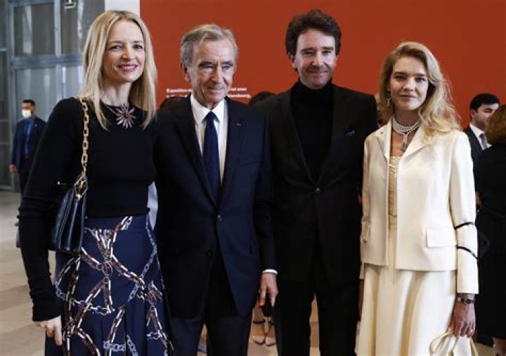 Louis Vuitton Biography - Childhood, Life Achievements & Timeline