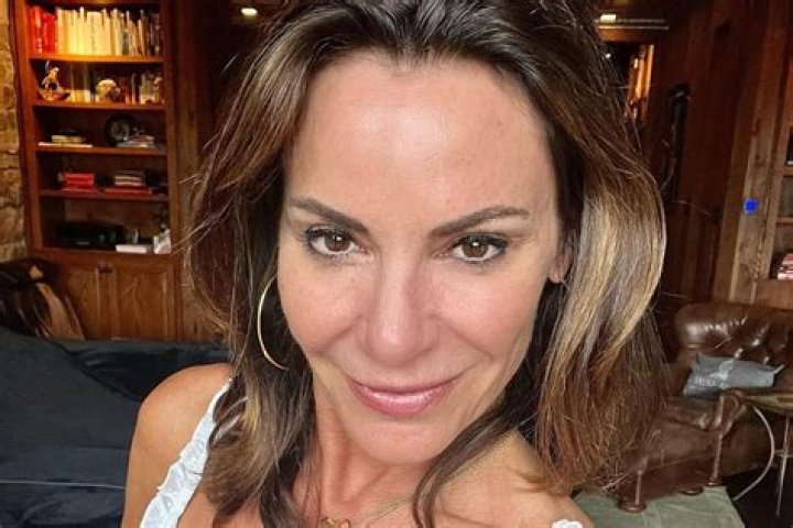 Luann de Lesseps in Bathing Suit is "About to Have a Tan" — Celebwell