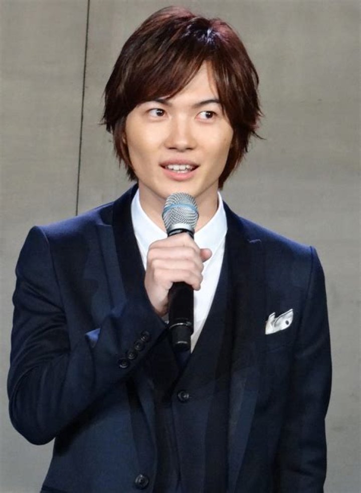Ryunosuke Kamiki Bio - Facts, Family Life of Japanese Actor