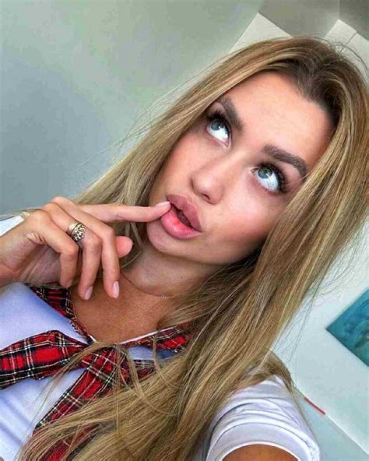 Sargun Sekhon Height, Weight, Net Worth, Age, Birthday, Wikipedia, Who, Nationality, Biography