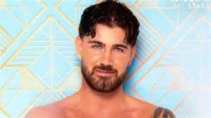 Scott van-der-Sluis Age, Bio, Height, Instagram , love island