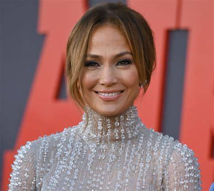 The Mother Star Jennifer Lopez Shares Swimsuit Photo Looking “Divine”