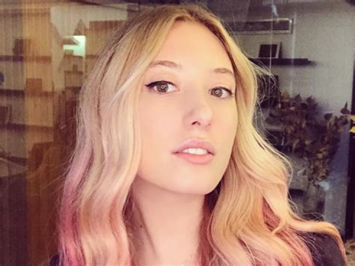 Yasmin Erbil in Bathing Suit is a "Sun Bunny" — Celebwell